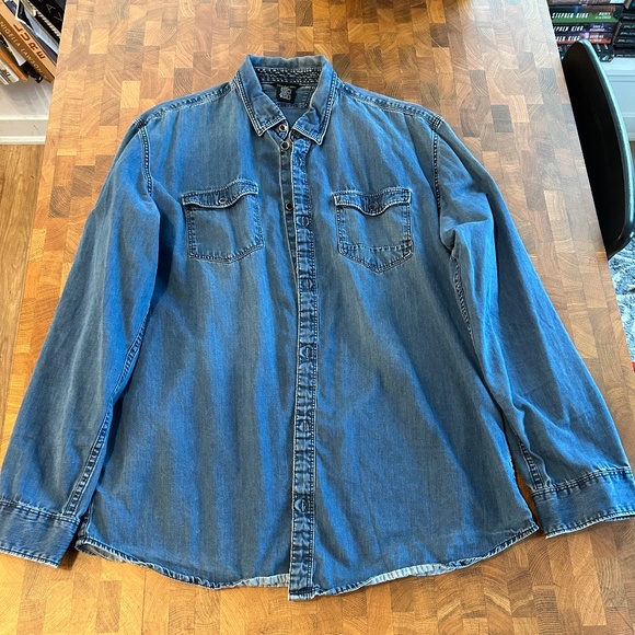 Calvin Klein Jeans Button-Up Shirt - Picture 2 of 4